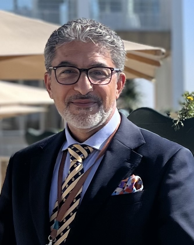 Prof Salah Al-Majeed